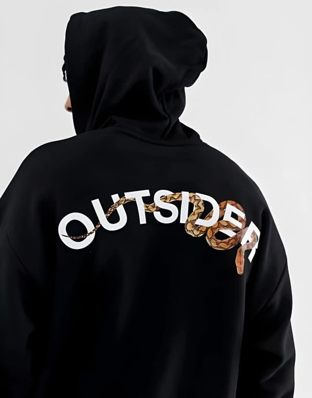 OUTSIDER